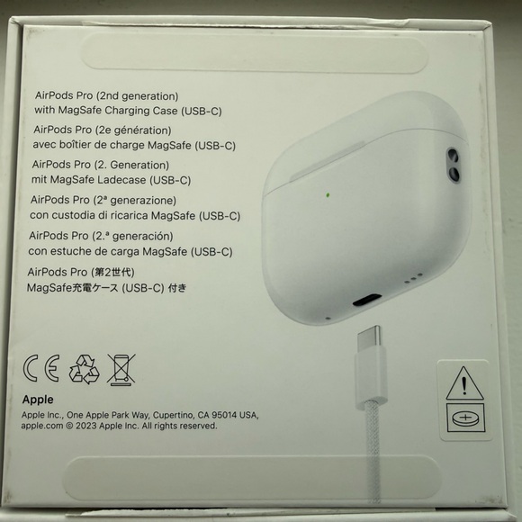 Apple AirPods Pro 2 with Charging Case - Picture 4 of 4
